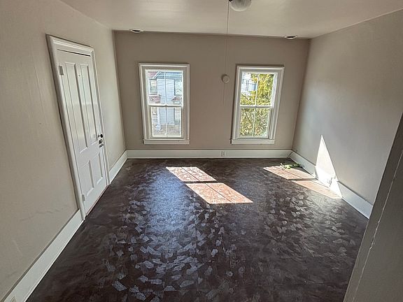 5th image of 60 Paige St #2