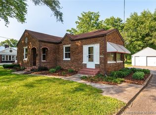 1604 Johnson Ln, Clarksville, IN 47129