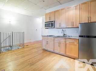 24 Cook St APT 1A, Brooklyn, NY 11206
