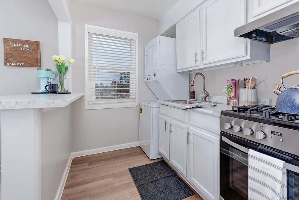Alcove at Seahurst Apartment Homes — Photo 1
