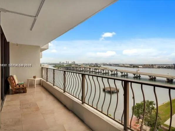 555 NE 15th St APT 16H, Miami, FL 33132