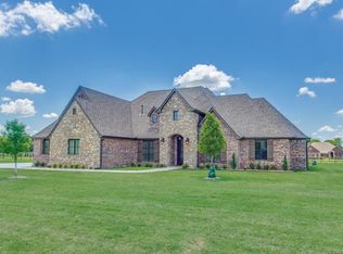 5196 E Hickory Hollow Dr, Claremore, OK 74019