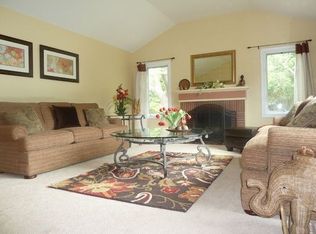 14562 Horseshoe Dr, Saratoga, CA 95070