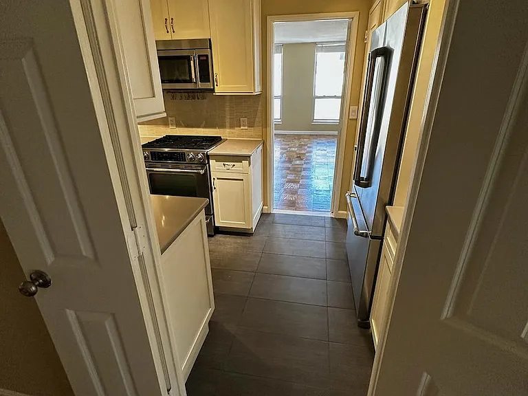 77 Pond Ave #1001 — Photo 9