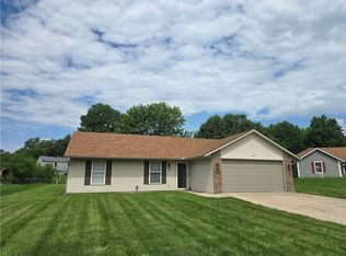 18244 E 24 Highway Cir, Independence, MO 64056