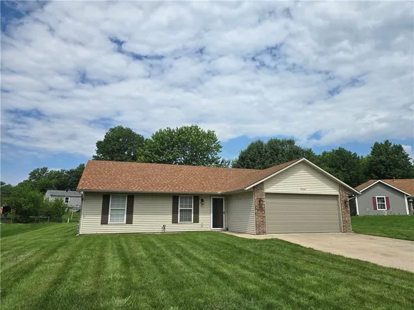 18244 E 24 Highway Cir, Independence, MO 64056