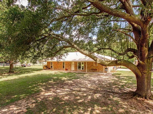 43231 N John Templet Rd, Gonzales, LA 70737