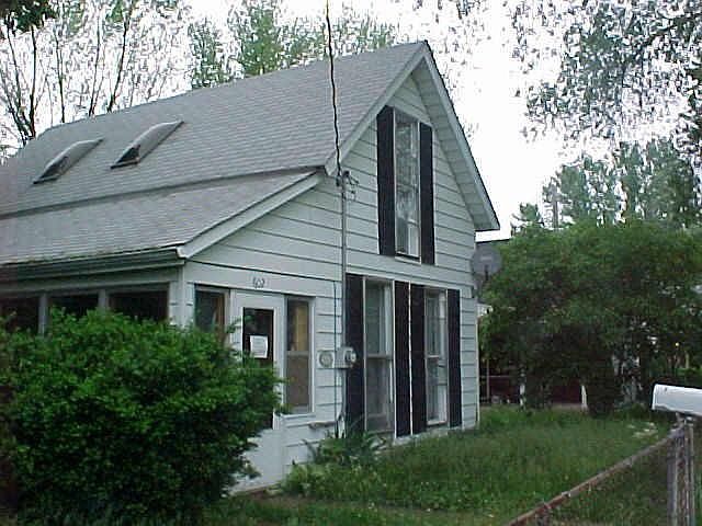 2nd image of 602 Forest Ave