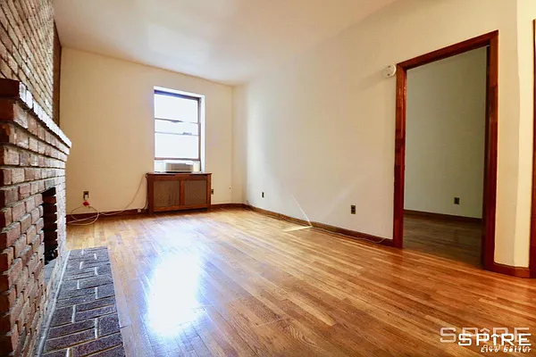 Rented by Spire Group | media 18