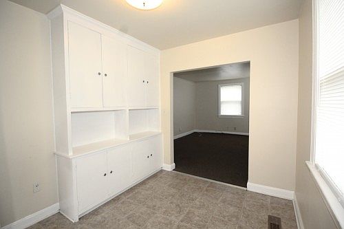 4th image of 716 Blackstone Ave
