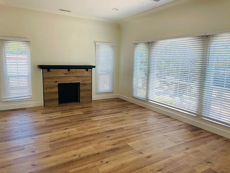 621 E Erna Ave — Photo 8
