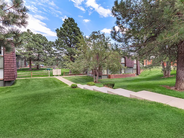 Green Mountain Apartments — Photo 8