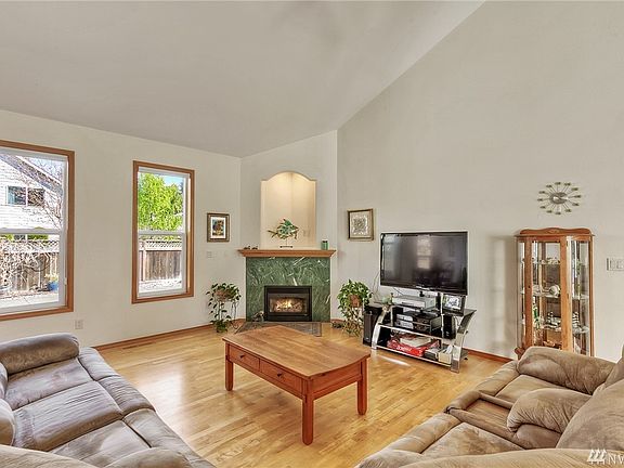 5th image of 4232 9th Ave NW