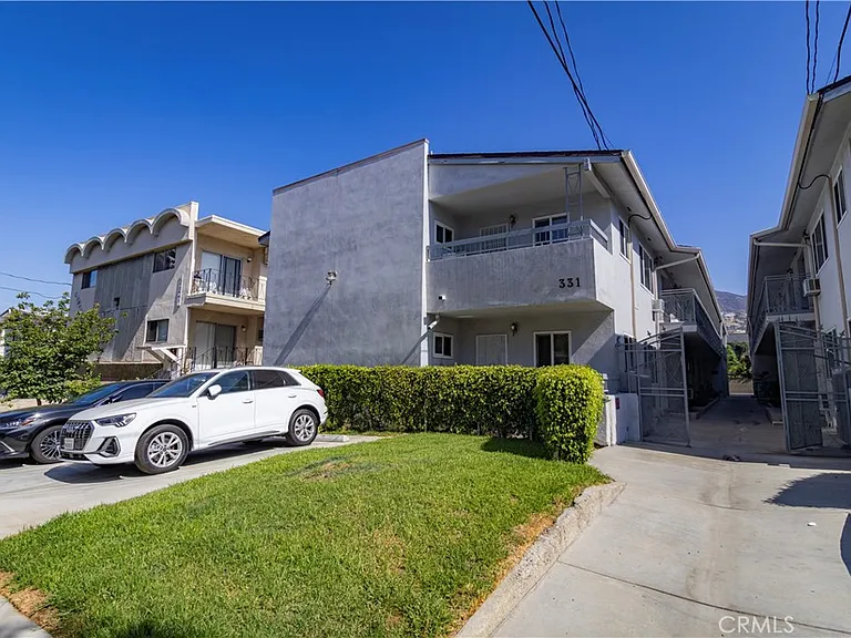 331 Cameron Pl #7 — Photo 1