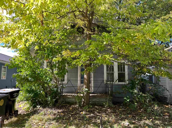 1615 Clyde St, South Bend, IN 46613