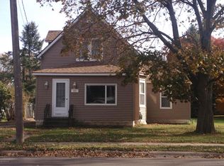 441 Center Ave S, Glenville, MN 56036