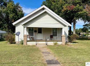 701 E Clinton St, Clinton, MO 64735