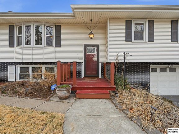 2nd image of 9172 Manderson St