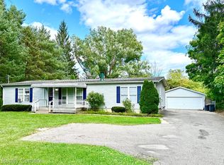 2520 Covert Rd, Burton, MI 48509