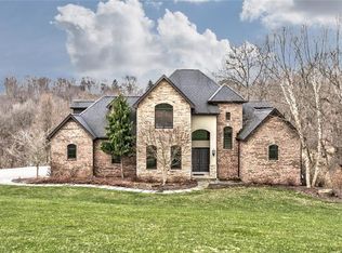 2000 Misty Valley Ln, Gibsonia, PA 15044
