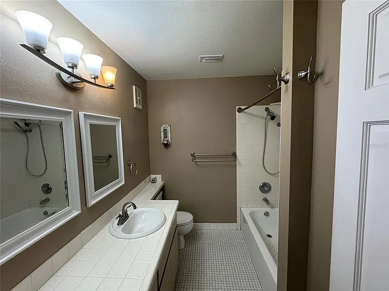 705 Bough Ave — Photo 17