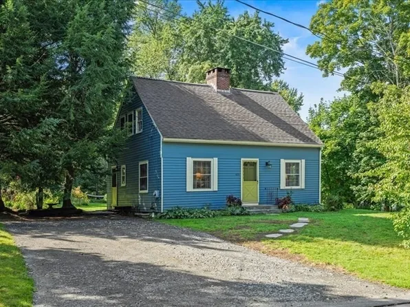 435 Potwine Ln, Amherst, MA 01002