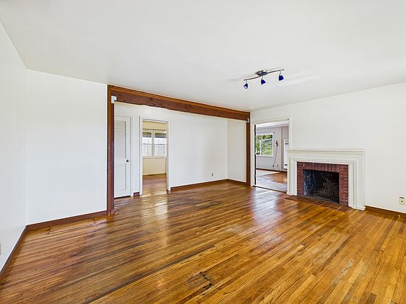 5th image of 1754 Virginia Way