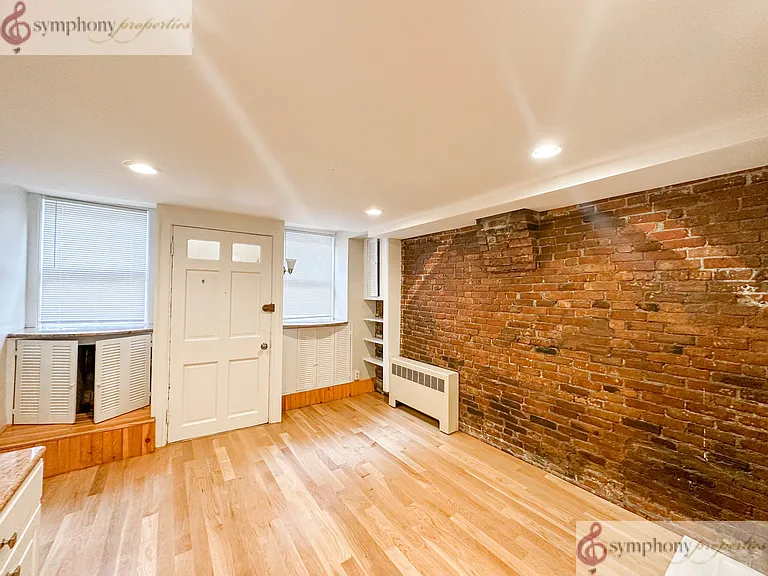 61 Phillips St #1 — Photo 4