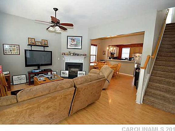 4th image of 108 Kensington St