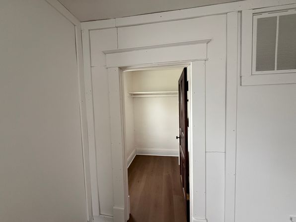 929 Elm St #4