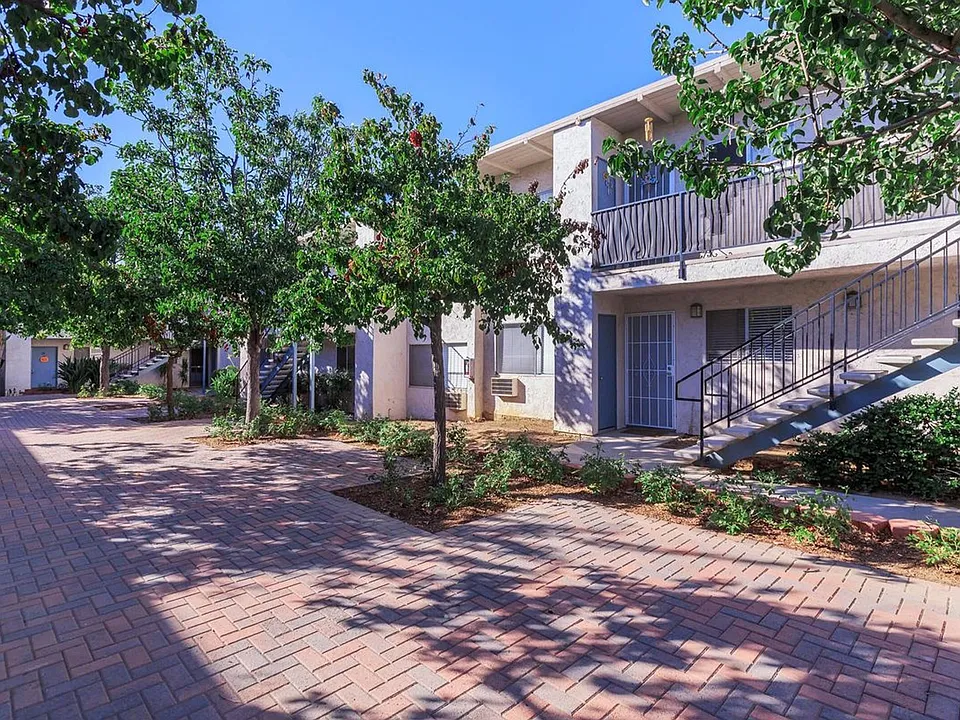 Pinewood Villas