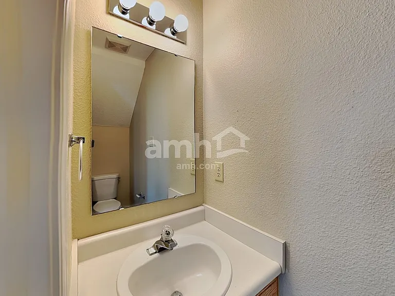 14470 Forsythia Ln — Photo 8