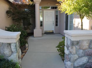 3387 Old Lantern Dr, Redding, CA 96003