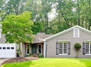 195 Foal Dr, Roswell, GA 30076