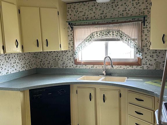 5th image of 903 N 34th Ave Unit 14