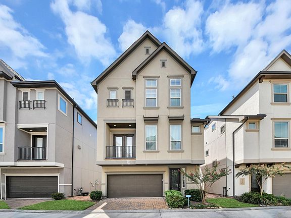3rd image of 4007 Centre Meadow Way