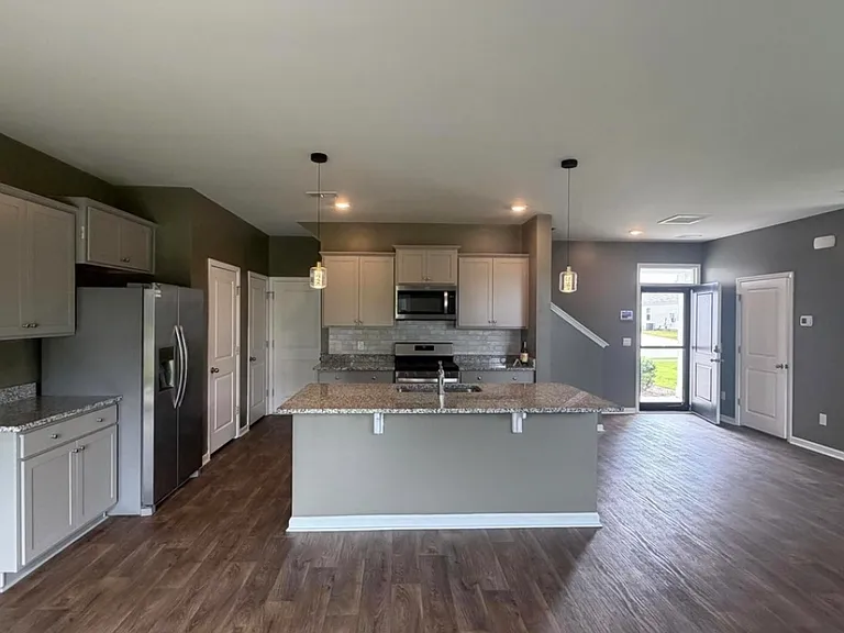 742 Ladywood Dr — Photo 1