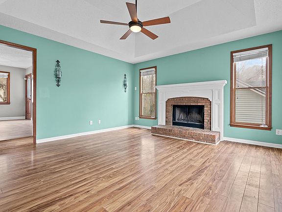 3rd image of 201 Saddlebrooke Rd