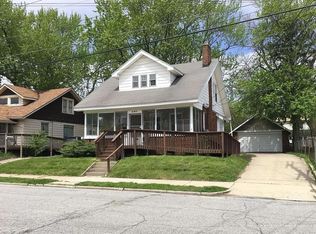 527 Kenwood St NE, Grand Rapids, MI 49505