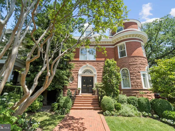 3203 R St NW, Washington, DC 20007