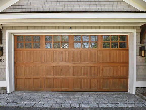 5th image of 306 W Hartsdale Ave