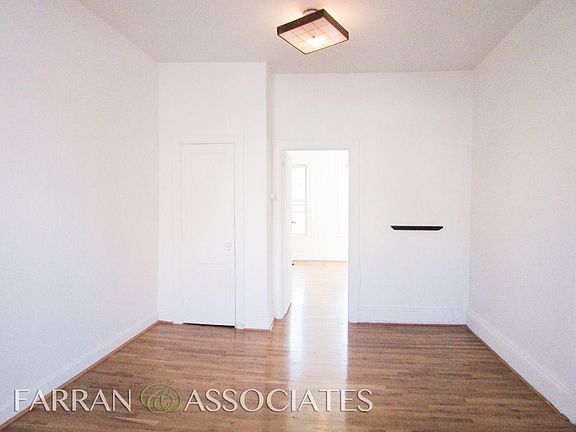 5th image of 184 18th St #1