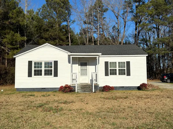 664 Dr Donnie H Jones Jr Blvd W #1, Princeton, NC 27569