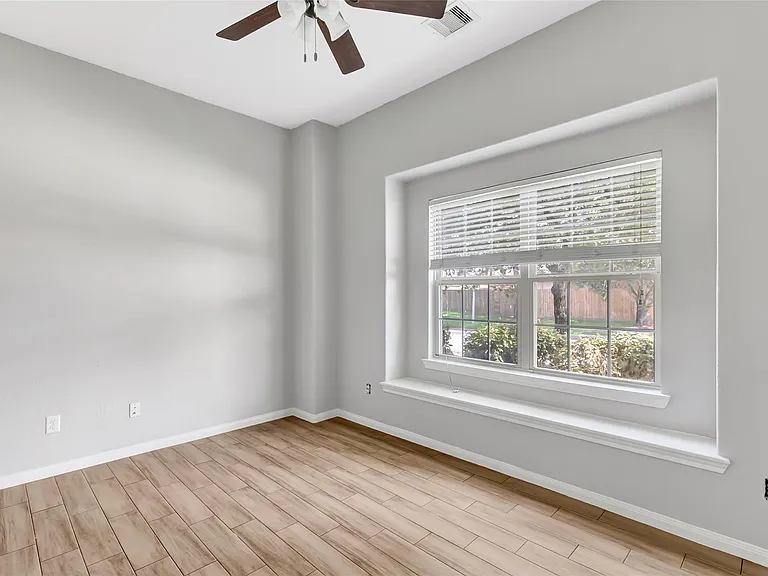 9934 Dragonfly Meadow Ct — Photo 20