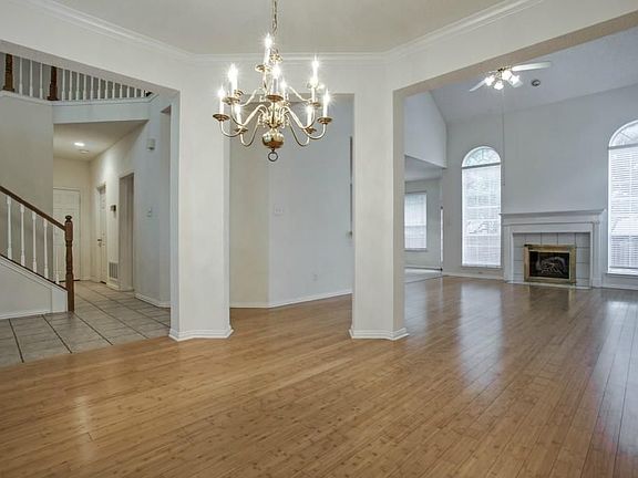 4th image of 2212 Squires Dr