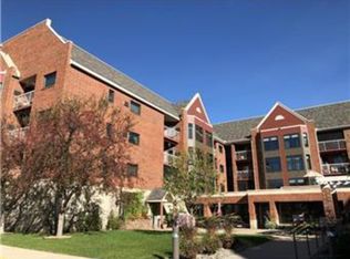 500 County Road B West Rd W #307, Roseville, MN 55113