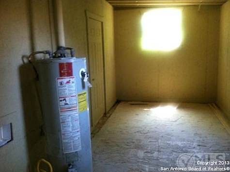 2nd image of 2146 Waverly Ave