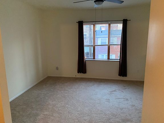 2nd image of 805 S 8th St Floor 2