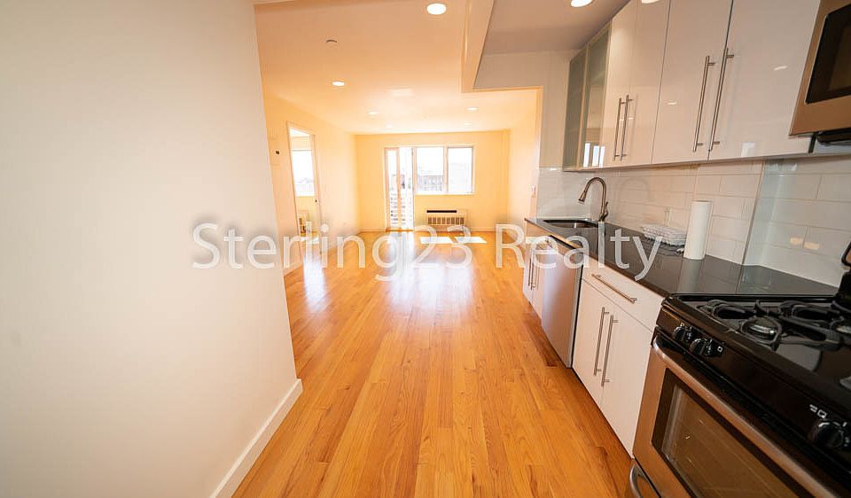 1st image of 23-15 Astoria Blvd #6CF