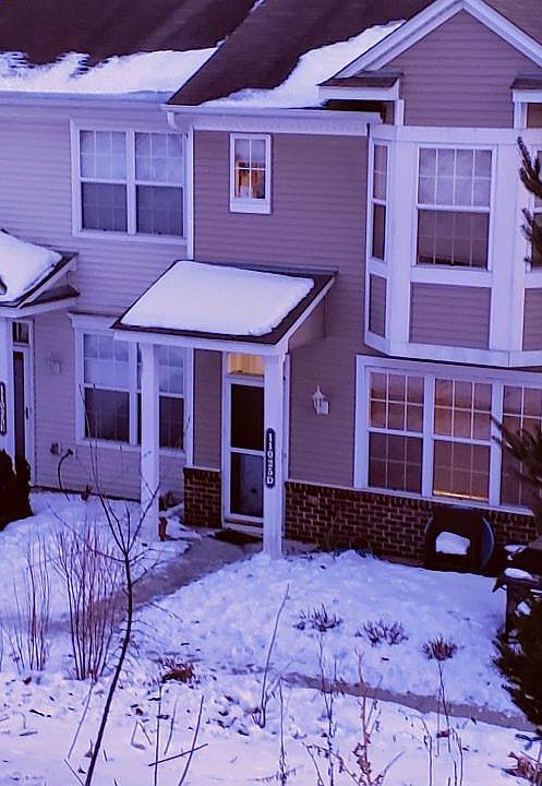 2nd image of 11025 Oak Grove Cir Unit D
